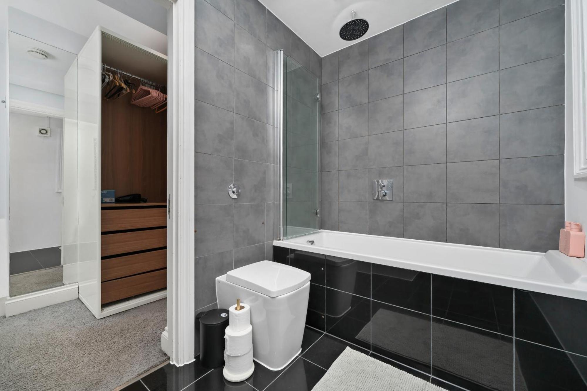 Chelsea Modern Apartment